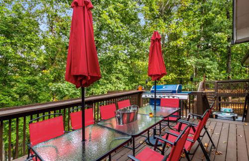 4bd Waterfront House in Lake Lanier with HotTub, FirePit, Wifi, Ping Pong and 2 Kaya - Foto 33
