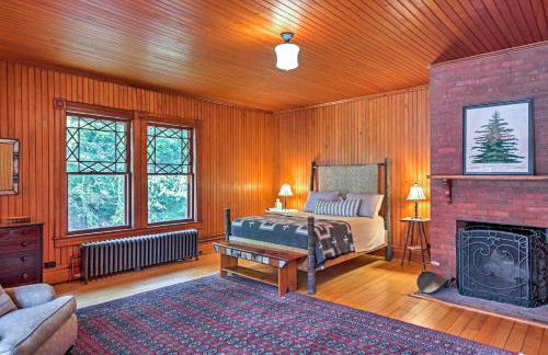 Restored Historic Saranac Lake Home Lake Access! - Foto 13