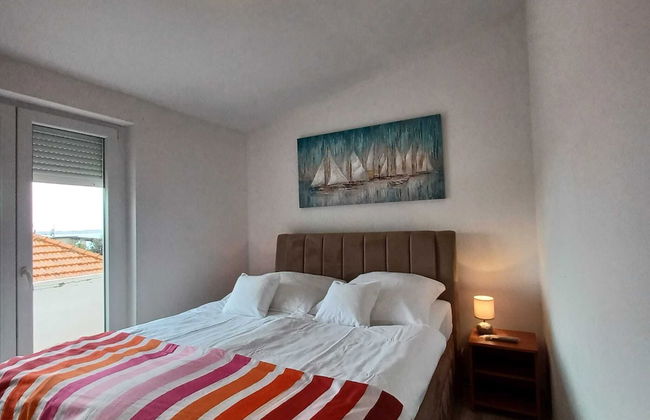 Beachfront Apartment With Balcony and Sea View - Foto 2