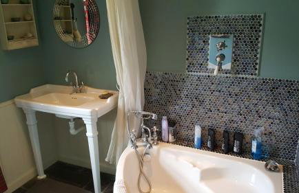 Quaraing House - Photo 2