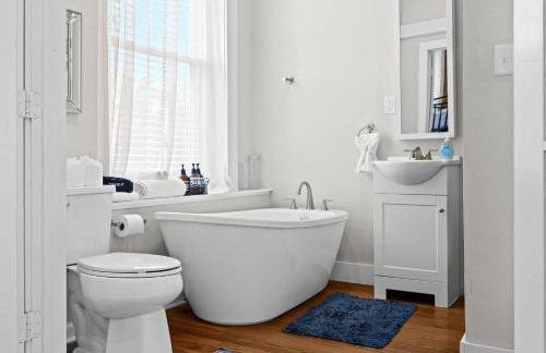 Historic 3-BR Downtown Bourbon Getaway - Foto 32