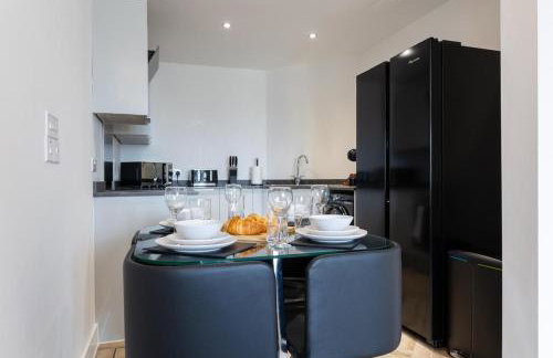 Cardiff Bay Retreat 2 Bed Apartment Free Parking - Foto 50