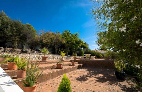 Private Heated Pool, Jacuzzi & 1225m2 garden in Villa Cipreses - Photo 67