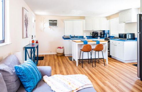 Sun-Drenched 1BR Apt - 5min walk to Beach - Foto 15