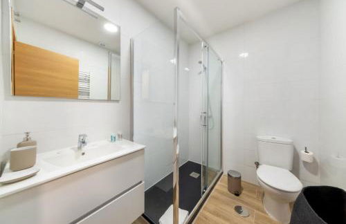 1Bedroom 1bathroom furnished - Rios Rosas - equipped in business area - MintyStay - Foto 12