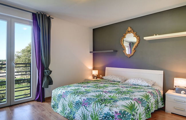 Villa with Swimming Pool, Volleyball Court & Hot Tub, near Rovinj - Foto 5