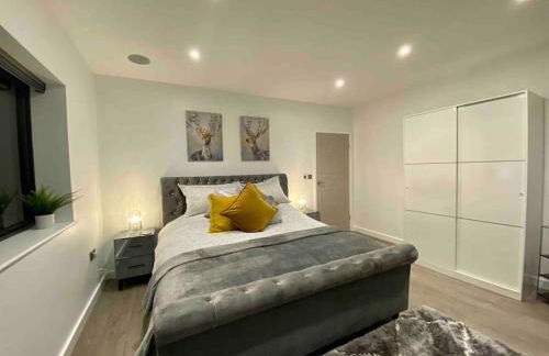 Luxury Accom with Amazing Views over Rudyard Lake - Photo 40