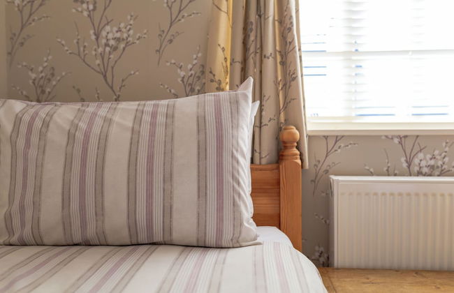 Jasmine Cottage-2BD in Heart of Bourton - Photo 15