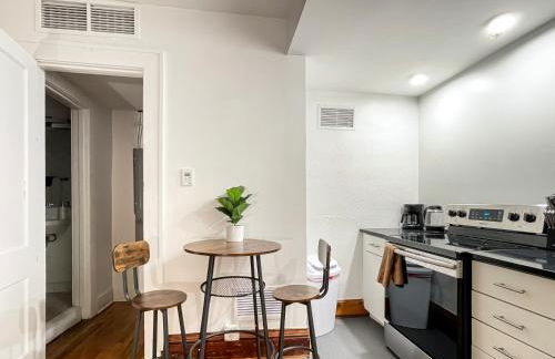 Quiet Studio on Grand - Downtown DSM! - Photo 5