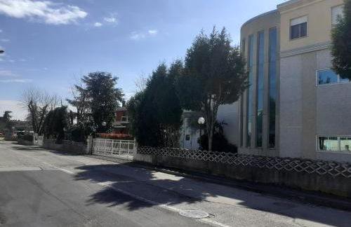 GOLD HOUSE - Photo 18