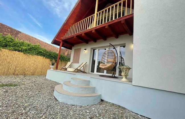 Impeccable 2-bed House in Albești - Foto 27