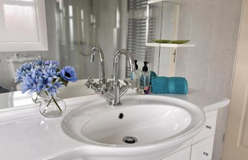 Spacious Home for Workers & Families - Quiet area - Foto 7