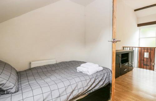 Coach House - Photo 30