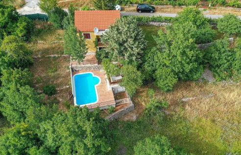 Two-Bedroom Holiday Home In Trilj - Photo 9