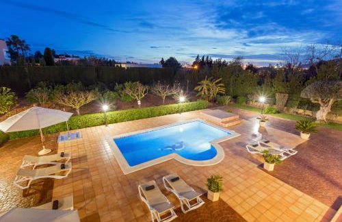 Villa close to Ibiza Town Sleeps 12 - Photo 16