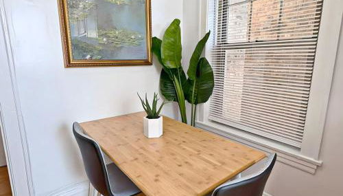 Perfectly Located 1-Bedroom Unit - Hinman D2 - Photo 3