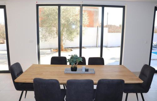 KRK, VILLA SOTTOVENTO WITH POOL, 8p - Foto 21