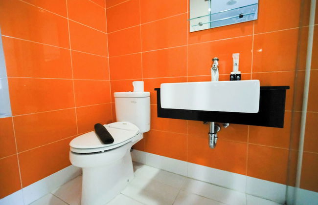 Cozy Stay 2Br At The Square Surabaya Apartment - Foto 15