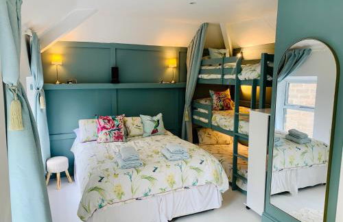 The Coach House central location fantastic Views - Foto 8