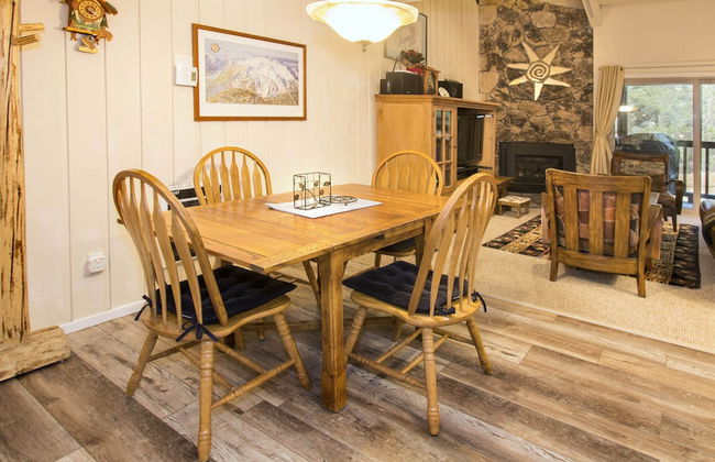 Chamonix - Year-round Fun w/ Shared Pool! - Foto 10