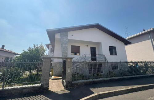 Casa Ortensia Saronno - Photo 1