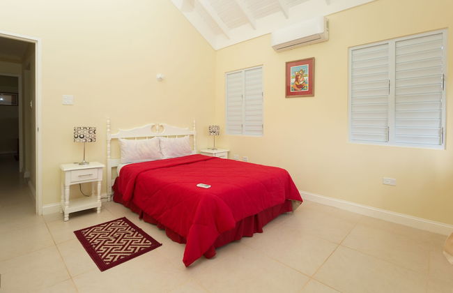 Ocho Rios Villa at Coolshade III - Photo 2