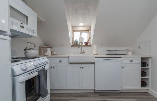 Carriage on Capital near Distilleries & Downtown - Foto 6