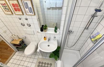 BeckHomes Munich, Stylish, central & modern 3BR Apartment up to 7 Pax - Foto 26