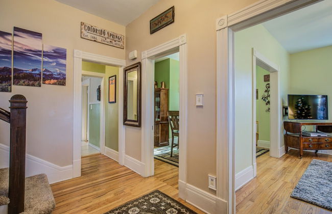 5bddowntown Victorian Charmhot Tub, Firepit - Photo 16