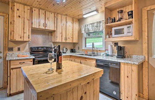 Hot Tub and Fire Pit Pet-Friendly Clayton Escape! - Foto 2