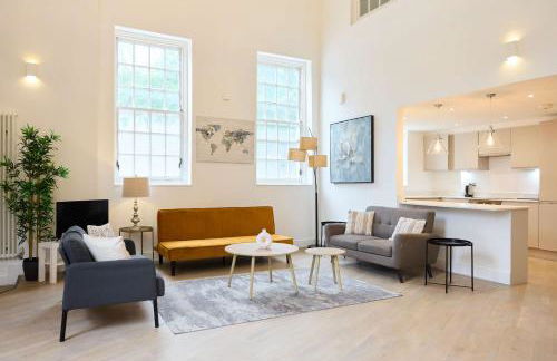 Central Tadworth Flat - Split- level 2BDR - Foto 10