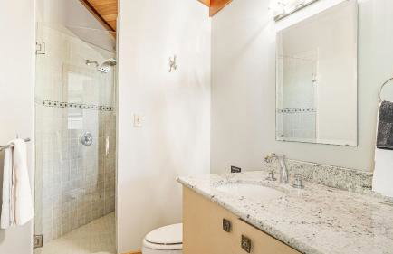 Cabin in the Sky by Avantstay Deck w/ Views - Foto 74