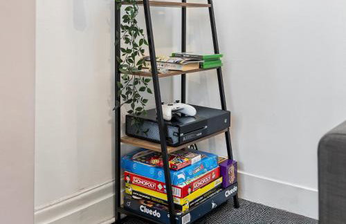 Crew Quarters - Your Ideal Stay in Bury - Photo 14