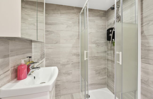 Rochfords Serviced House with 5 Bedrooms - Foto 31