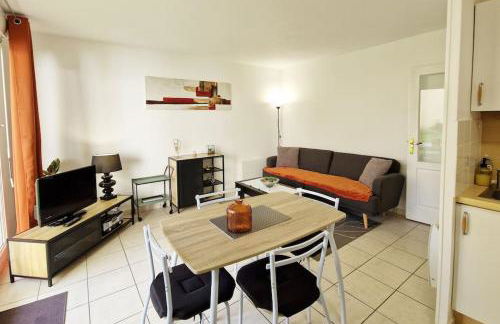 Votre cocon avec baignoire et Wifi à 15 min à pied du centre d'Amiens - Foto 16