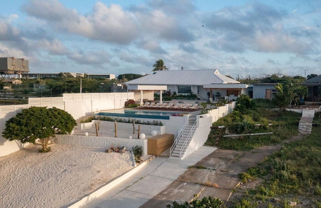 Beachfront Villa w Pool Sleeps 16 Dining Tub - Foto 52