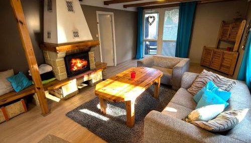 Dom letniskowy przy lesie nad jeziorem - Foto 4