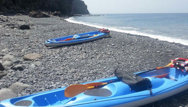 Kayaks en Playa Santiago
