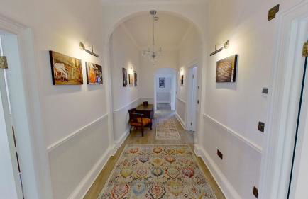 2 Claremont - Photo 3