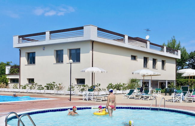 Residence with pool in San Vincenzo - Photo 11