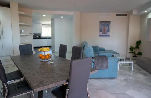 Luxury three bedroom apartment at Estepona - Photo 8