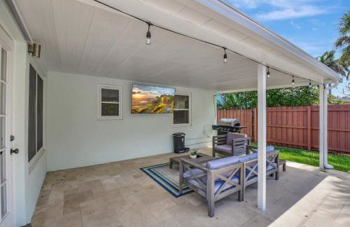 Tradewinds Ultimate Delray Beach Lifestyle 3BR2BA Home with Heated Pool - Foto 12