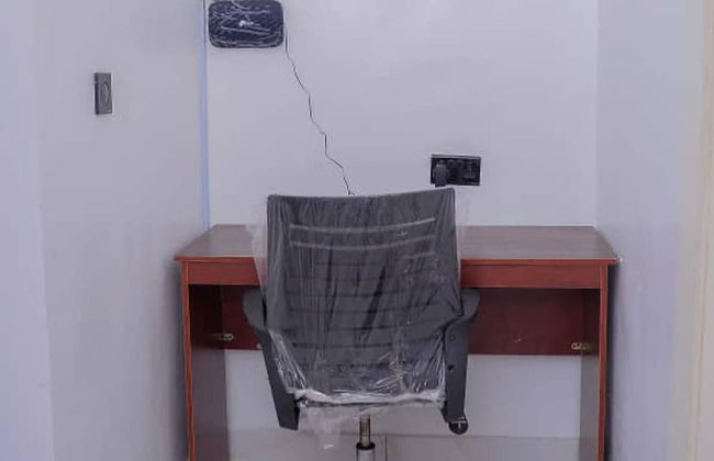 Bamgbose Apartments - Sleeps 2 - Parking - Wifi - Foto 1