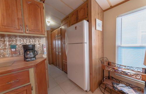 Island Beach House with No Extra Fees - Photo 11