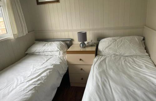 Seabreeze Number 74 includes swimming passes and club entry - Foto 7