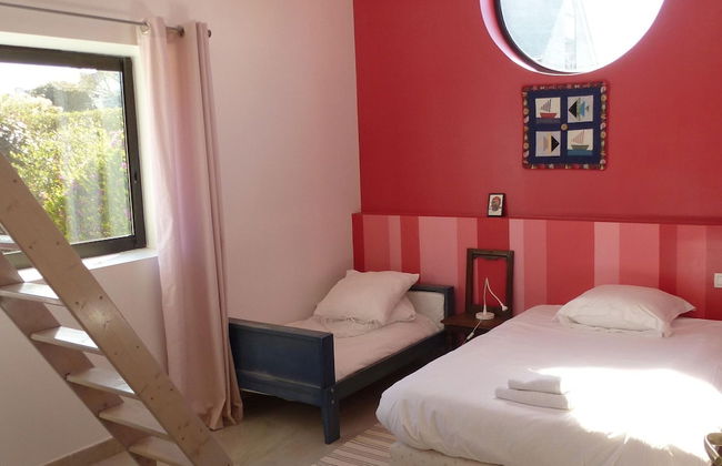 Nice Villa With Magnificent View in Plougasnou - Photo 1