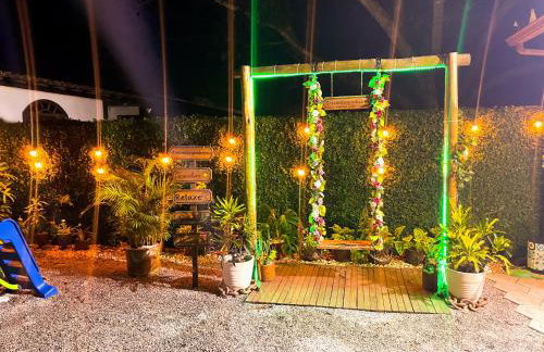 Recantos Pinheiros - Casa inteira, até 15 hóspedes - Piscina privativa, sinuca, ar condicionado e TVs nos 4 quartos - Condomínio Orla 500, lado praia - Unamar, Cabo Frio-RJ - Foto 10