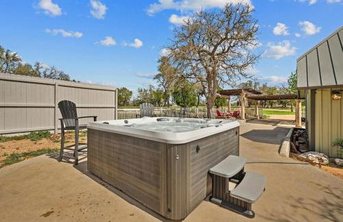 Hill Country Cabin with hot tub and dog friendly - Foto 10