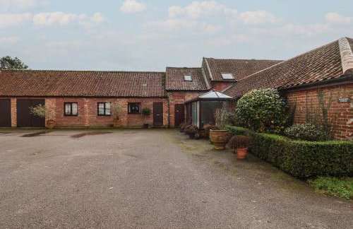 Winston Lodge - Photo 2