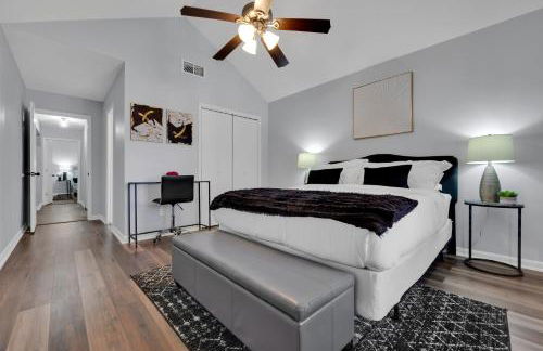 Plush Two Bedroom Retreat. A Home Away From Home! - Foto 2